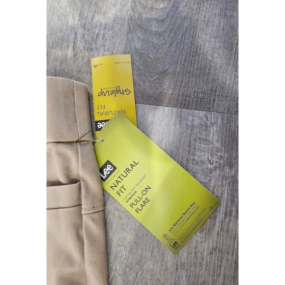 LEE Womens - STYLE UP - Caramel Pull-On Flare, Size 22W Medium - Cotton - Picture 3 of 10